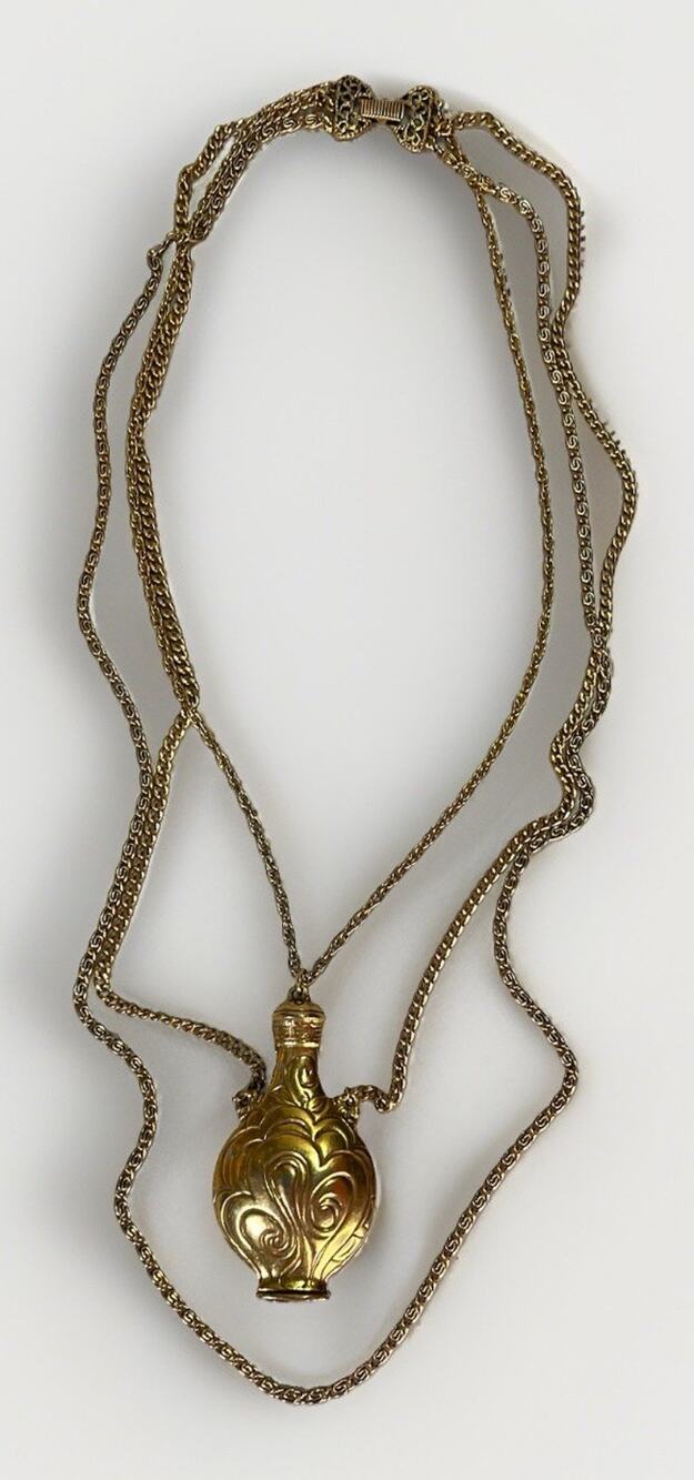 VTG Goldette Gold Tone Perfume Bottle Pendant Necklace Long Ornate Scroll 30”